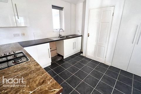 4 bedroom semi-detached house for sale, Gloucester Avenue, Northampton