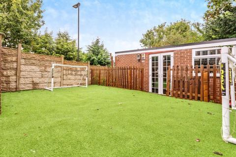 4 bedroom semi-detached house for sale, Leyburn Grove, Chapeltown, Sheffield