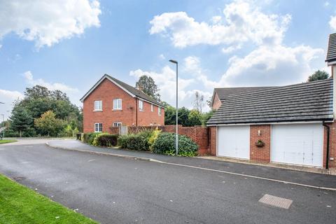 4 bedroom detached house for sale, Cowslip Close, Catshill, Bromsgrove, Worcestershire, B61