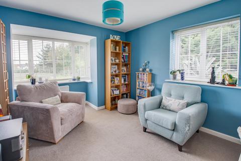 1 Cowslip Close, Catshill, Bromsgrove, B61 0GF