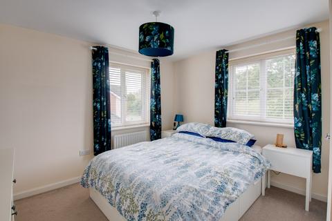 1 Cowslip Close, Catshill, Bromsgrove, B61 0GF