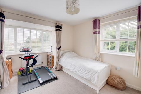 1 Cowslip Close, Catshill, Bromsgrove, B61 0GF