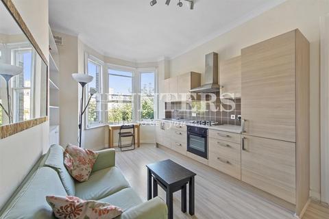 2 bedroom flat to rent, Kingsgate Road, London, NW6