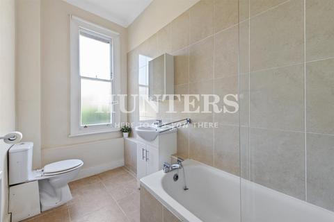 2 bedroom flat to rent, Kingsgate Road, London, NW6