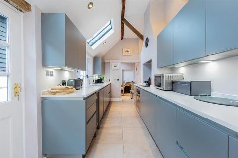 4 bedroom terraced house for sale, 27 New Street, Henley-On-Thames RG9