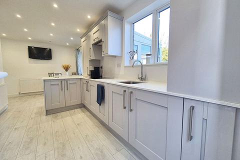 11 Lanark Drive, Jarrow, NE32 4JH