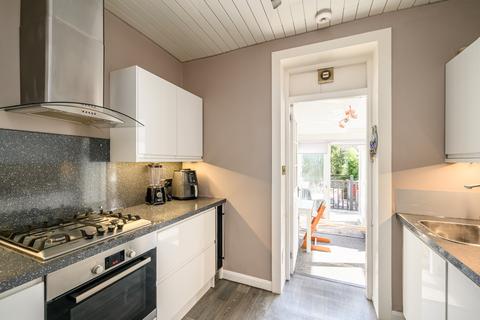 7 Granton Place, Edinburgh, EH5 1AL