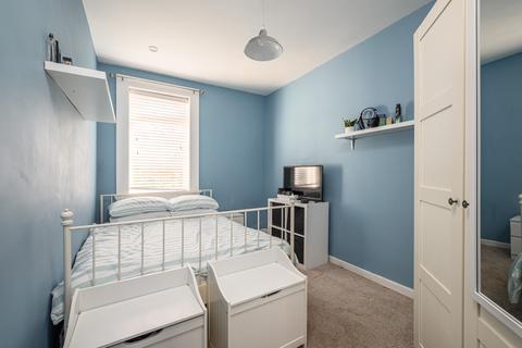 7 Granton Place, Edinburgh, EH5 1AL
