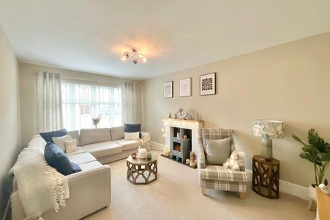 4 bedroom detached house for sale, Camp Hill Drive, Henhull, CW5