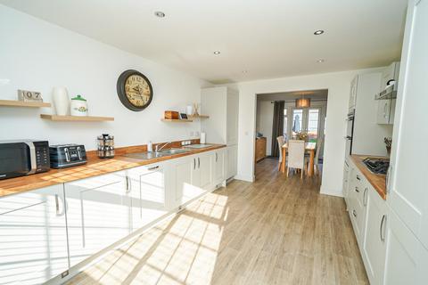 4 bedroom detached house for sale, Lister Corner, Leighton Buzzard