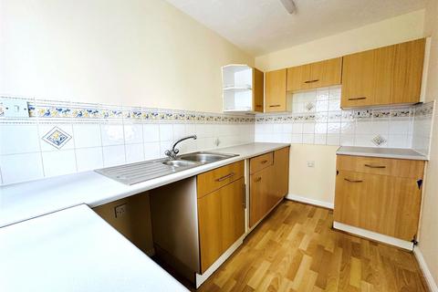 Flat 3, Rothesay Court Cumberland Place, London, SE6 1NB