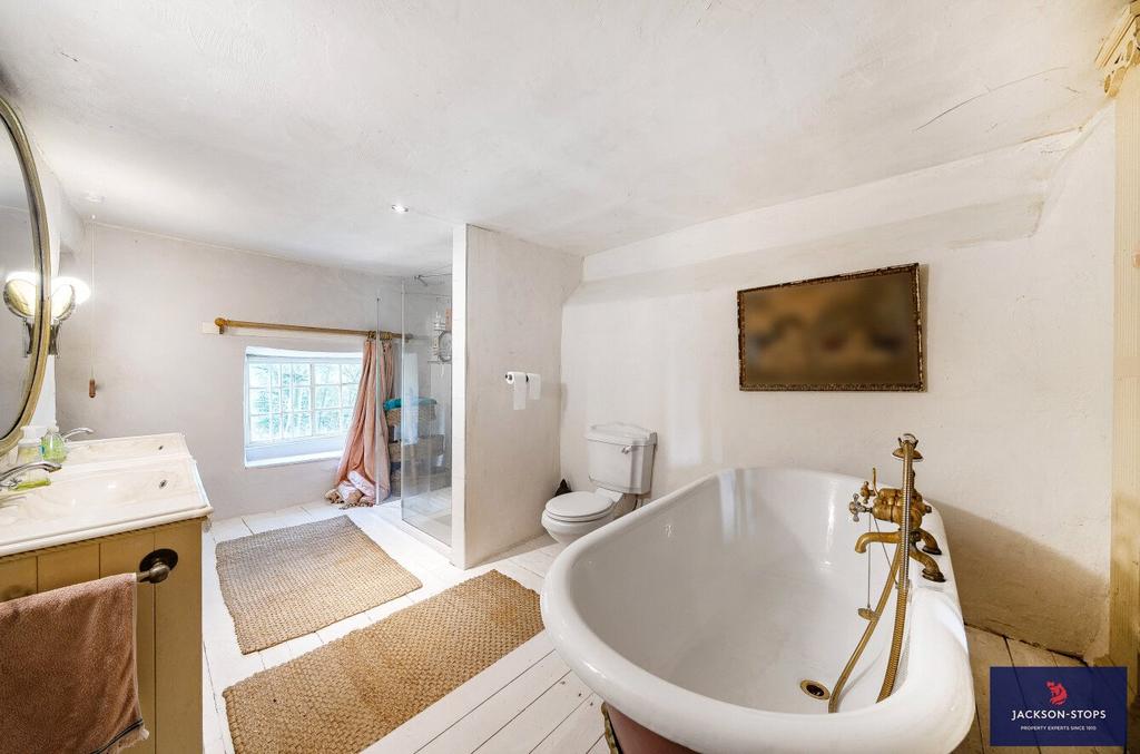 Ensuite Bathroom