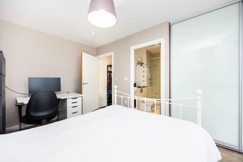 3 bedroom flat for sale, Bramwell Way, London, E16 2GQ