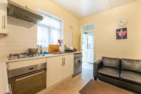 1 bedroom flat for sale, Stafford Road, Forest Gate, London, E7