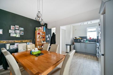 undefined, Sutton Way, Hounslow, TW5