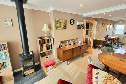 29 Llwyn Ynn, Talybont, LL43 2AL