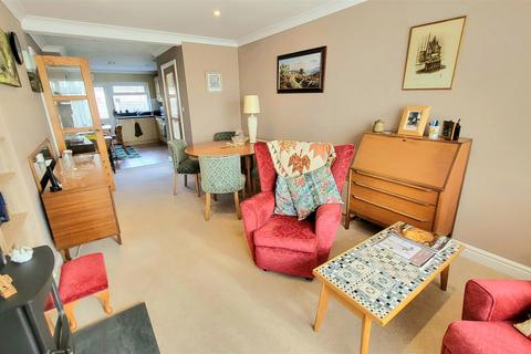 29 Llwyn Ynn, Talybont, LL43 2AL