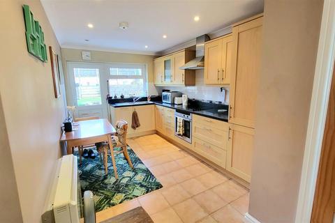 29 Llwyn Ynn, Talybont, LL43 2AL