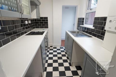 69 Coopers Road, Northfleet, Gravesend, DA11 7AH