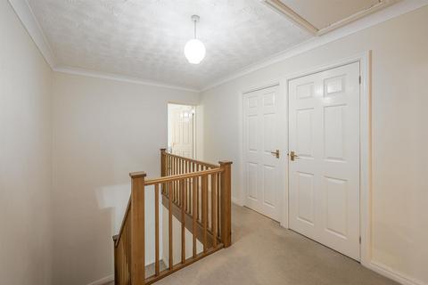 5 Bratch Hollow, Wombourne, Wolverhampton, WV5 9AE