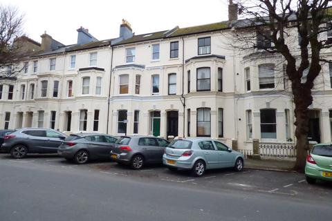 2 bedroom flat to rent, Tisbury Road, Hove