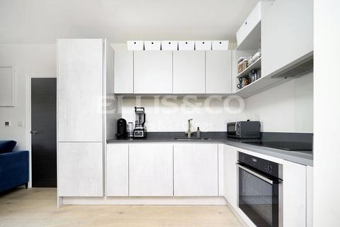1 bedroom apartment for sale, Burghley House, Royal Engineers Way, Mill Hill, London, NW7
