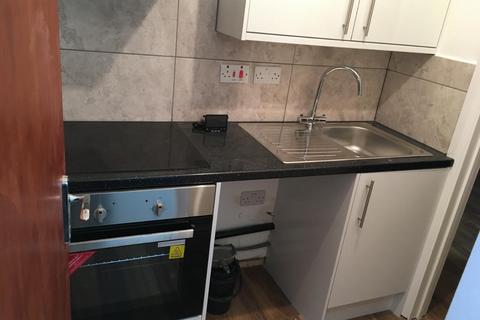 2 bedroom apartment to rent, Cardigan Street, Luton, Bedfordshire, LU1