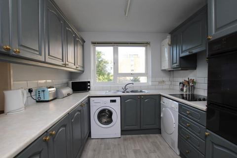 2 bedroom flat for sale, Compton Place Road, Eastbourne, BN21 1EE