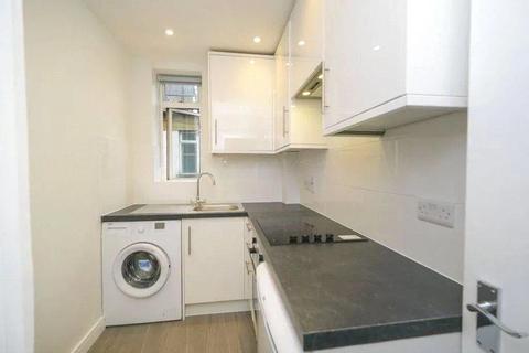 1 bedroom apartment to rent, Warren Court, Euston Road, London