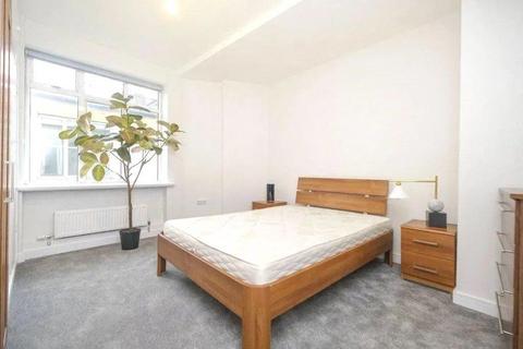 1 bedroom apartment to rent, Warren Court, Euston Road, London