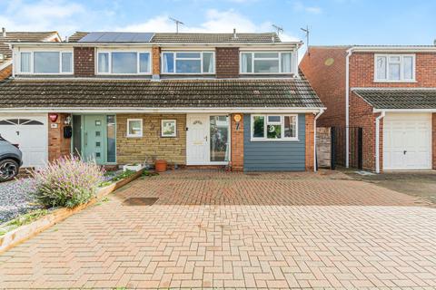 5 bedroom semi-detached house for sale, Silverthorne Close, Colchester, CO2