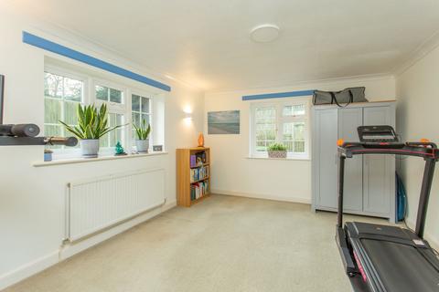 3 bedroom detached bungalow for sale, The Street, Kingston, CT4