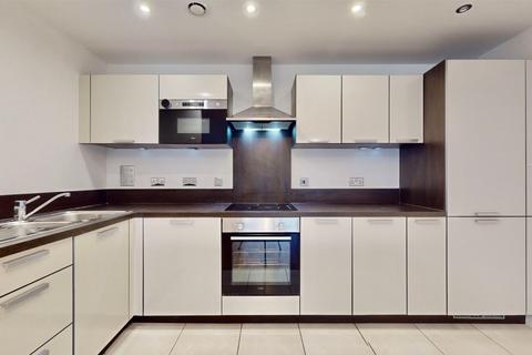 2 bedroom apartment for sale, Albatross Way, London, SE16