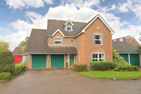 5 bedroom detached house for sale, Kenny Drive, Carshalton Beeches SM5