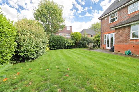 5 bedroom detached house for sale, Kenny Drive, Carshalton Beeches SM5