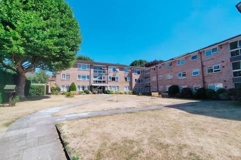 2 bedroom flat to rent, Hempstead Road, Hertfordshire WD17