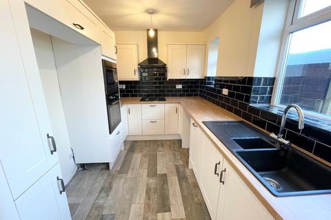 3 bedroom semi-detached house to rent, Vale View, Oxspring, Sheffield, South Yorkshire, UK, S36