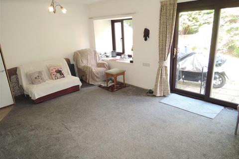 1 bedroom bungalow for sale, Orchard Gardens, Ipswich Road, Colchester