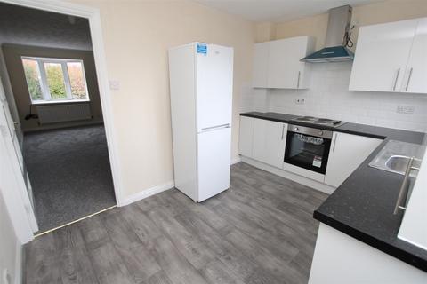 2 bedroom terraced house to rent, Chandler Close, Durham