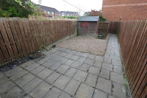 2 bedroom terraced house to rent, Chandler Close, Durham