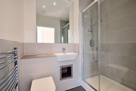 22, Richard Court Stanley Road, London, W3 8FT