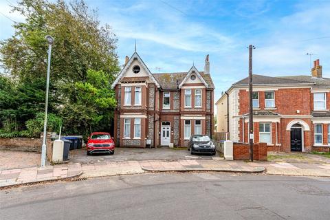 1 bedroom flat for sale, Winchester Road, Worthing, West Sussex, BN11