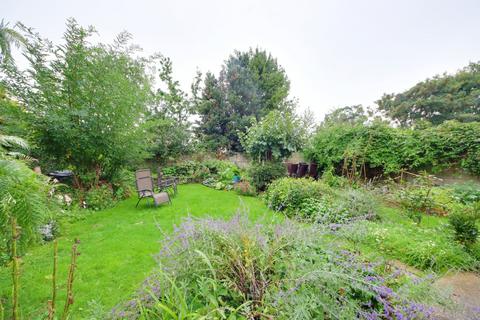 1 bedroom flat for sale, Winchester Road, Worthing, West Sussex, BN11