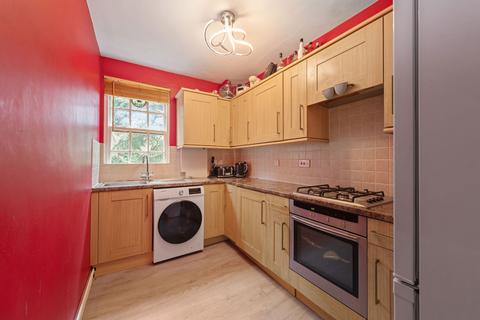 2 bedroom flat for sale, Mays Hill Road, Bromley BR2