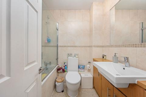 Flat 15, Firtree Court, 62 Mays Hill Road, Bromley, BR2 0NE