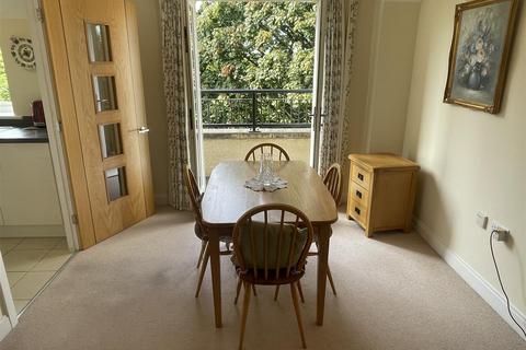 2 bedroom flat for sale, Station Road, Bourton-On-The-Water, Cheltenham