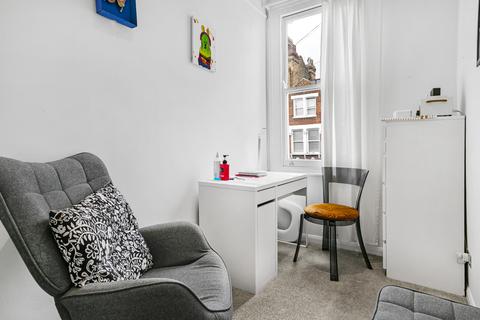 1 bedroom apartment for sale, Comyn Road, London, SW11