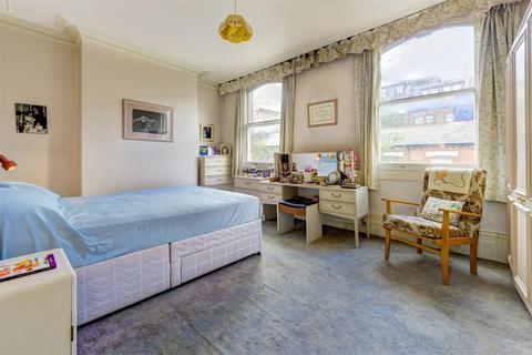 4 bedroom house for sale, Gardnor Road, Hampstead Village, NW3