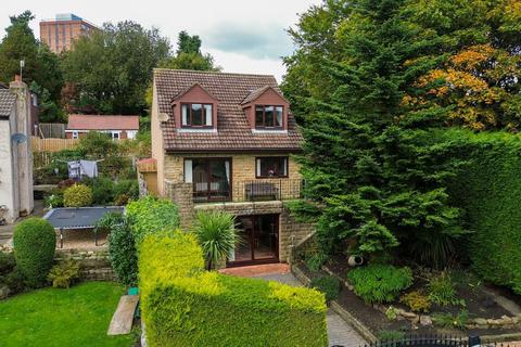 3 bedroom detached house for sale, Roscoe Mount, Sheffield S6