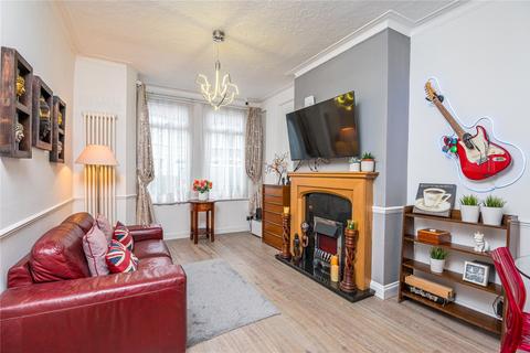 3 bedroom terraced house for sale, Richmond Street, Southend-on-Sea, Essex, SS2